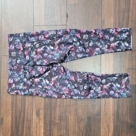 Fast and Free Crop - 19" - Picture 7 of 7